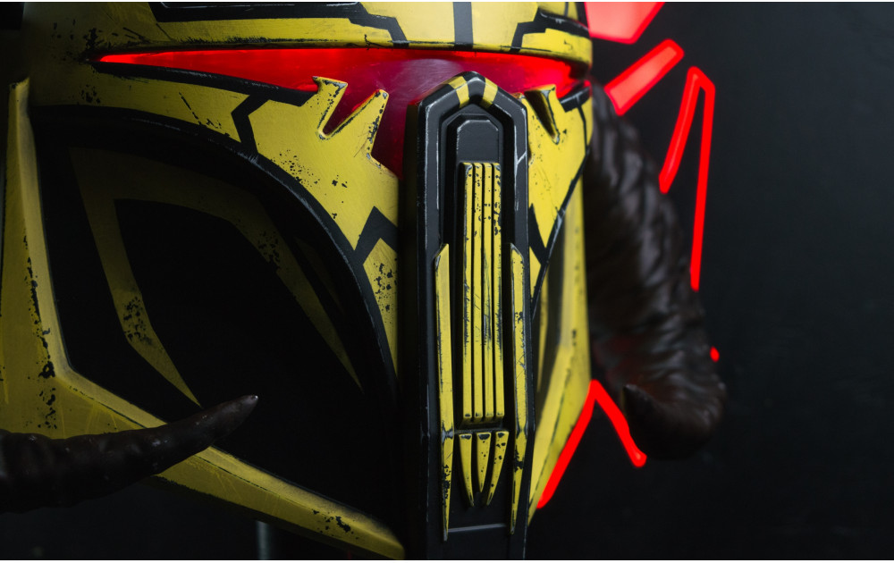 Custom Savage Mandalorian Helmet with Horn